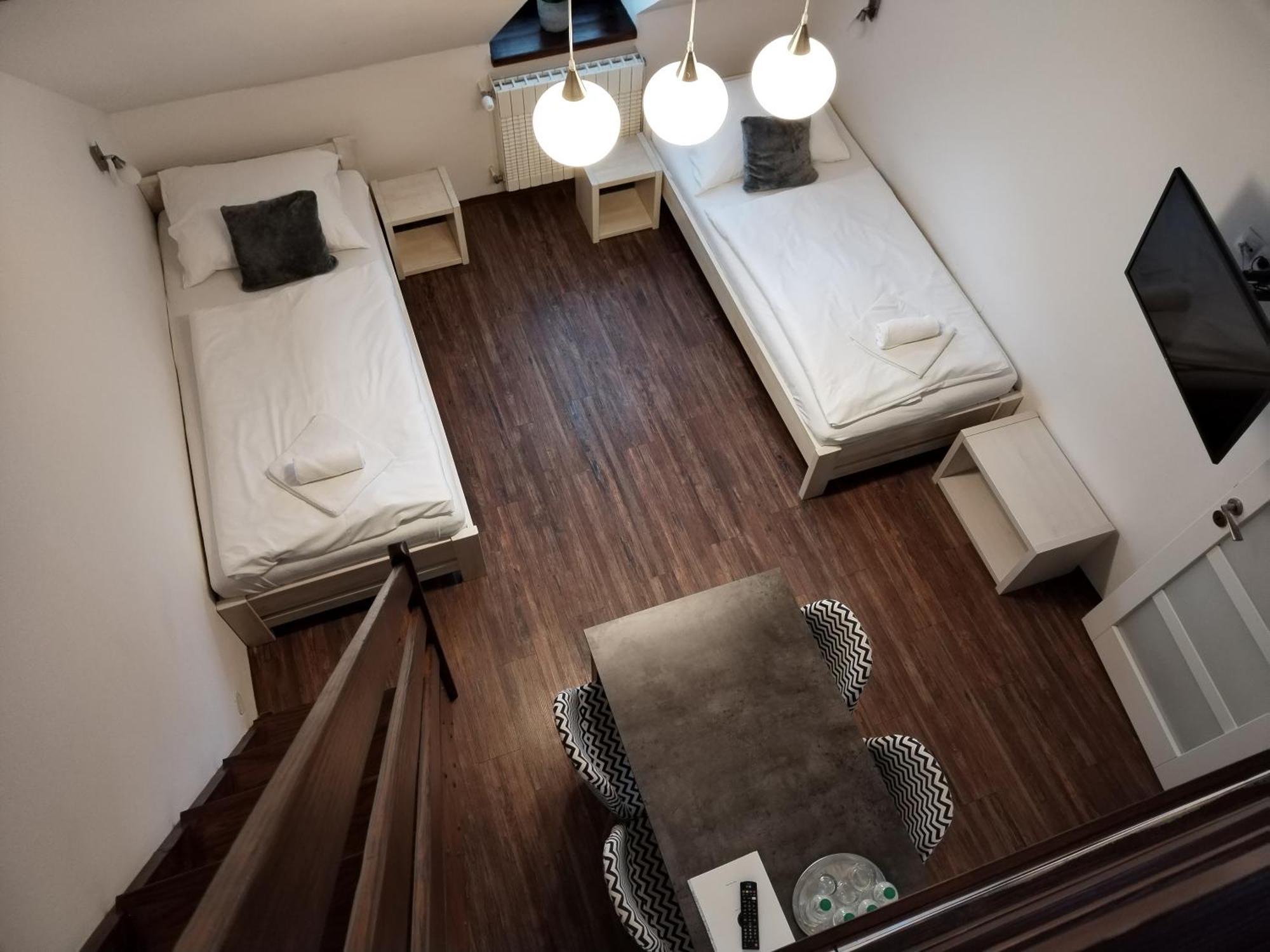 Hotel Na Baste Яблонец-над-Нисоу Экстерьер фото