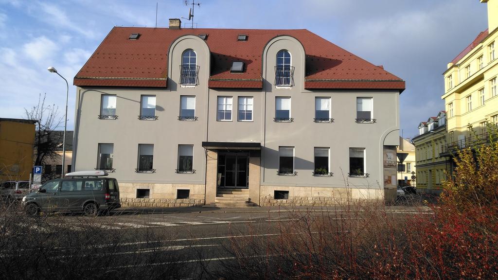 Hotel Na Baste Яблонец-над-Нисоу Экстерьер фото